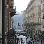 Casa Colore Esclusiva In Posizione Centralissima